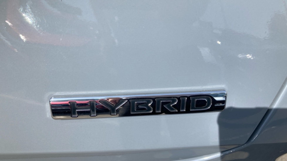 Nissan Juke 1.6 Hybrid N-Connecta 5dr Auto Hybrid Hatchback - Image 27
