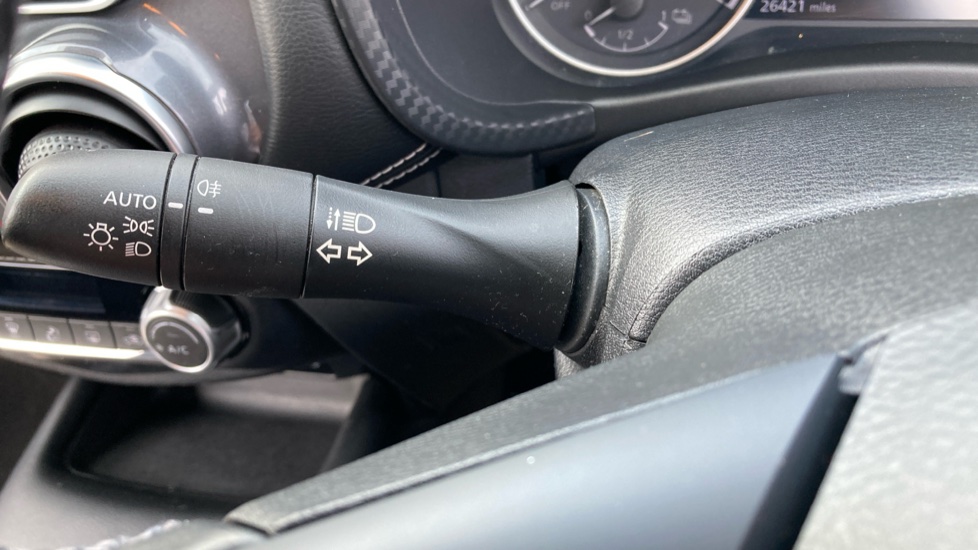 Nissan Juke 1.6 Hybrid N-Connecta 5dr Auto Hybrid Hatchback - Image 32