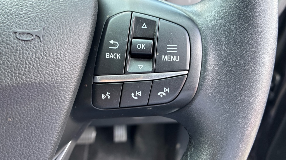 Ford Kuga 2.5 PHEV Titanium 5dr CVT Estate - Image 29