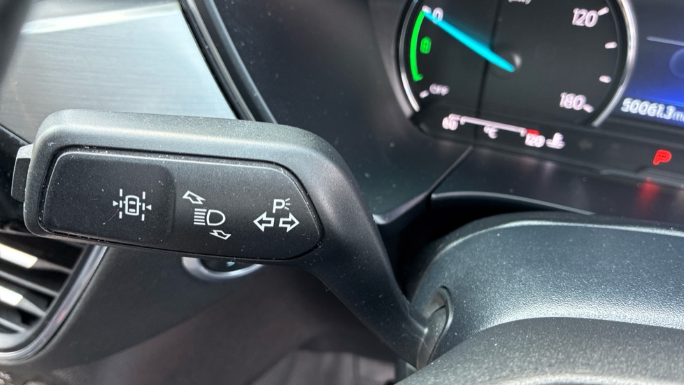 Ford Kuga 2.5 PHEV Titanium 5dr CVT Estate - Image 33
