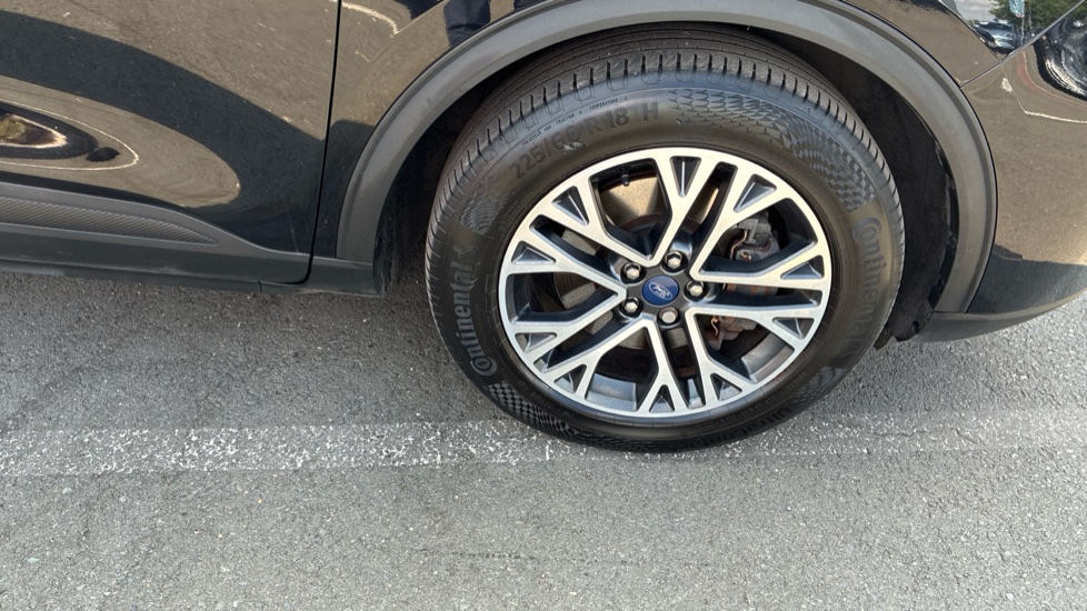 Ford Kuga 2.5 PHEV Titanium 5dr CVT Estate - Image 35