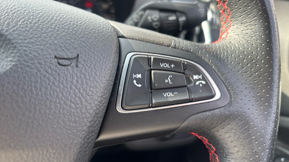 Ford Kuga 1.5 EcoBoost ST-Line 5dr 2WD Petrol Estate - Image 30