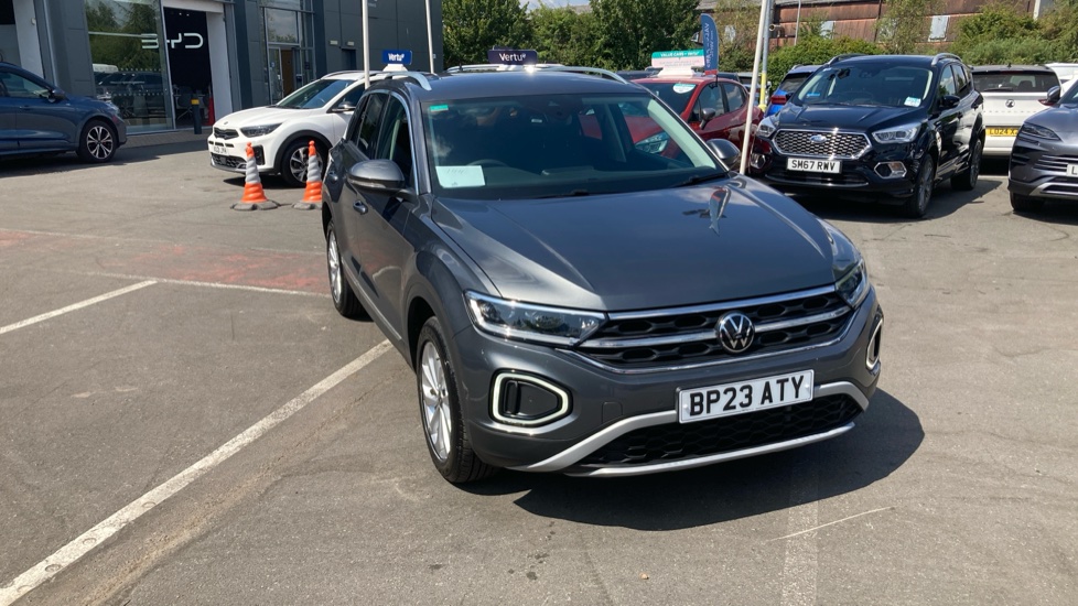 Volkswagen T-Roc 1.5 TSI Style 5dr DSG Petrol Hatchback - Image 26