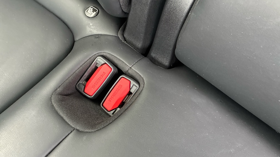 Tesla Model Y Long Range AWD 5dr Auto Electric Hatchback - Image 17