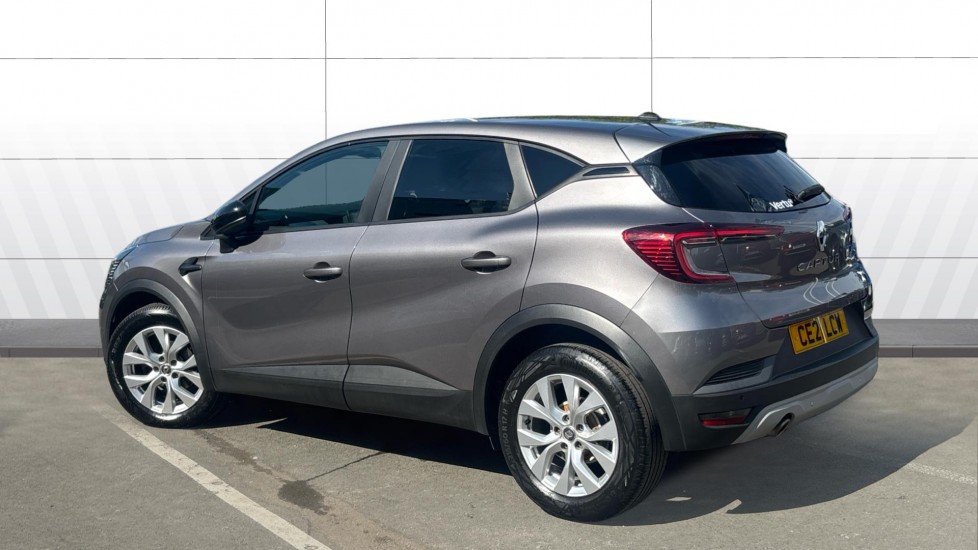 Renault Captur 1.3 TCE 140 Iconic 5dr Petrol Hatchback - Image 2