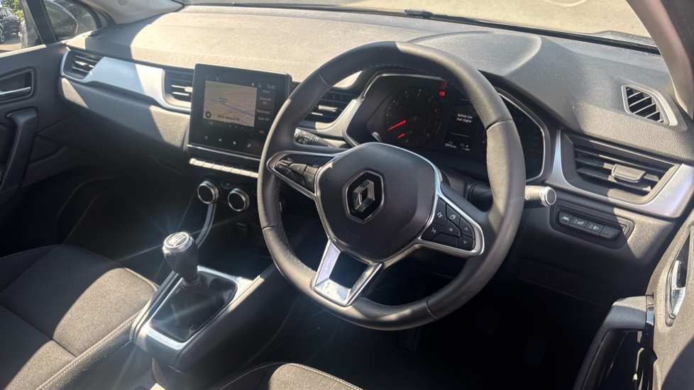 Renault Captur 1.3 TCE 140 Iconic 5dr Petrol Hatchback - Image 11