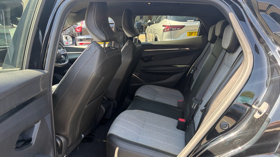 Renault Megane E-Tech EV60 160kW Techno 60kWh Optimum Charge 5dr Auto Electric Hatchback - Image 16