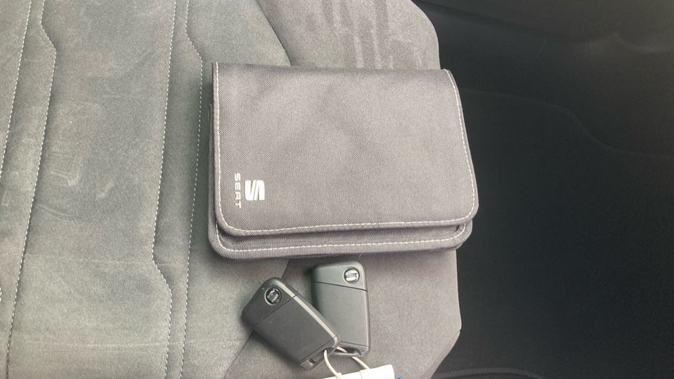 SEAT Ateca 1.5 TSI EVO Xperience 5dr DSG Petrol Estate - Image 19