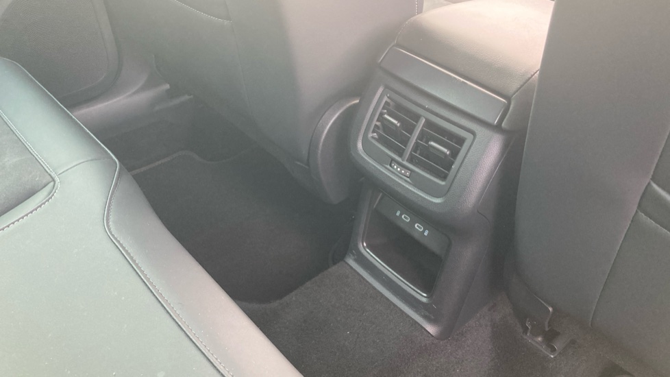 SEAT Ateca 1.5 TSI EVO Xperience 5dr DSG Petrol Estate - Image 35