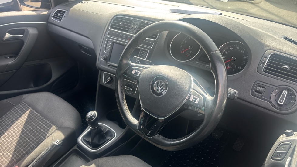 Volkswagen Polo 1.2 TSI Match Edition 5dr Petrol Hatchback - Image 11
