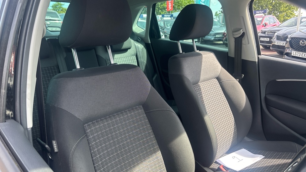 Volkswagen Polo 1.2 TSI Match Edition 5dr Petrol Hatchback - Image 36