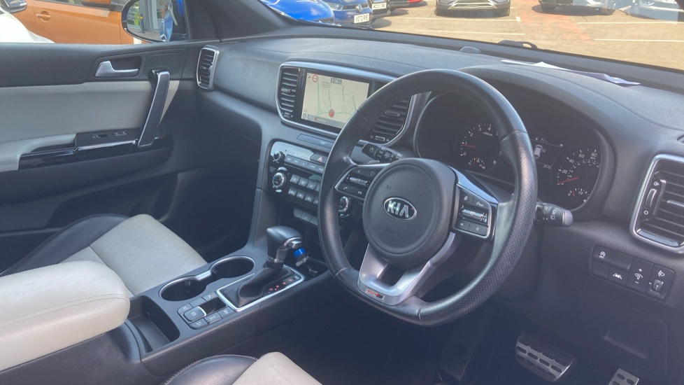 Kia Sportage 1.6T GDi ISG GT-Line 5dr DCT Auto [AWD] Petrol Estate - Image 11