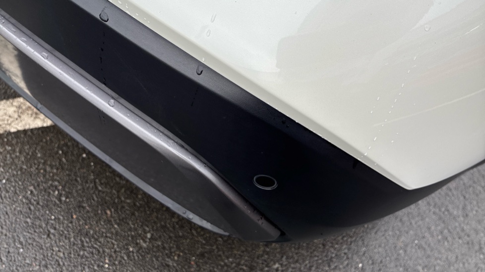 Nissan Qashqai 1.3 DiG-T MH N-Connecta 5dr Petrol Hatchback - Image 25
