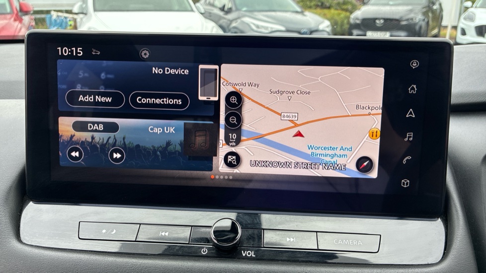 Nissan Qashqai 1.3 DiG-T MH N-Connecta 5dr Petrol Hatchback - Image 30