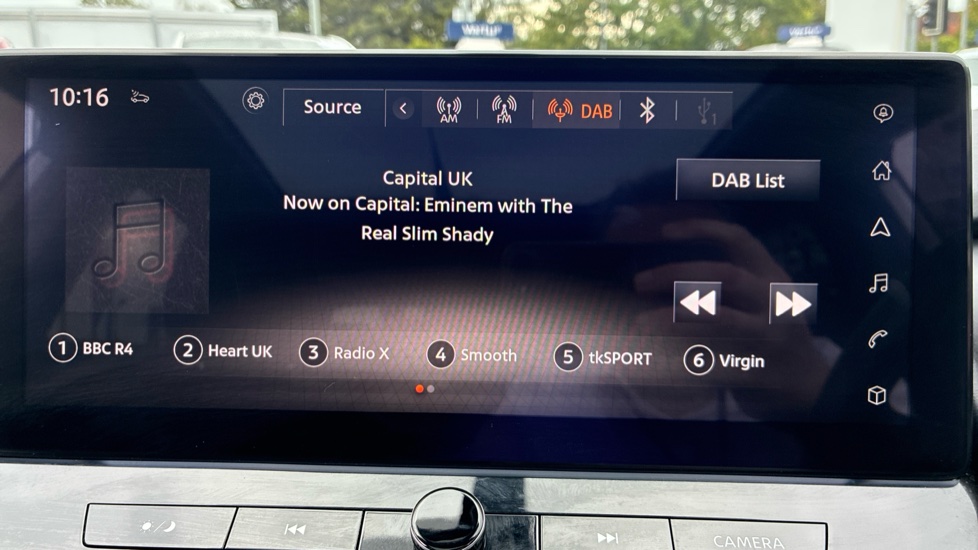 Nissan Qashqai 1.3 DiG-T MH N-Connecta 5dr Petrol Hatchback - Image 39