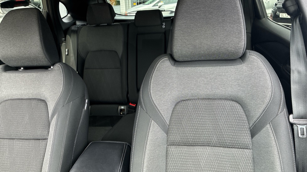 Nissan Qashqai 1.3 DiG-T MH 158 N-Connecta 5dr Xtronic Petrol Hatchback - Image 15
