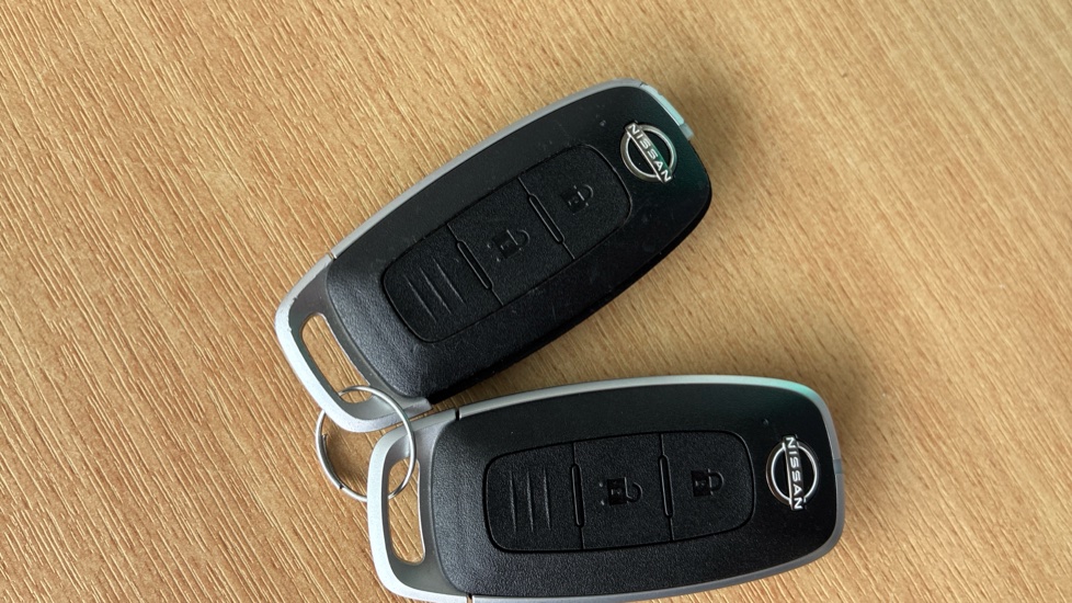 Nissan Qashqai 1.3 DiG-T MH 158 N-Connecta 5dr Xtronic Petrol Hatchback - Image 20