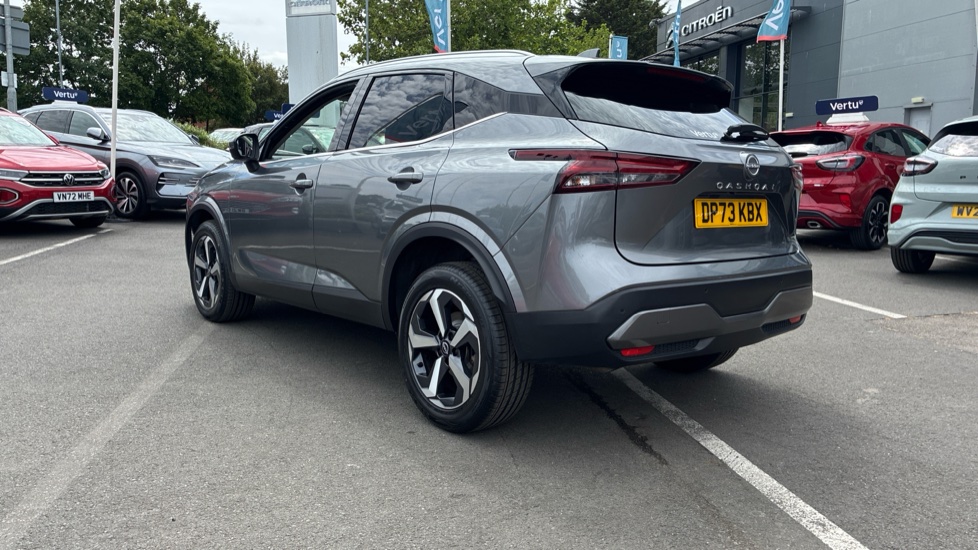 Nissan Qashqai 1.3 DiG-T MH 158 N-Connecta 5dr Xtronic Petrol Hatchback - Image 35