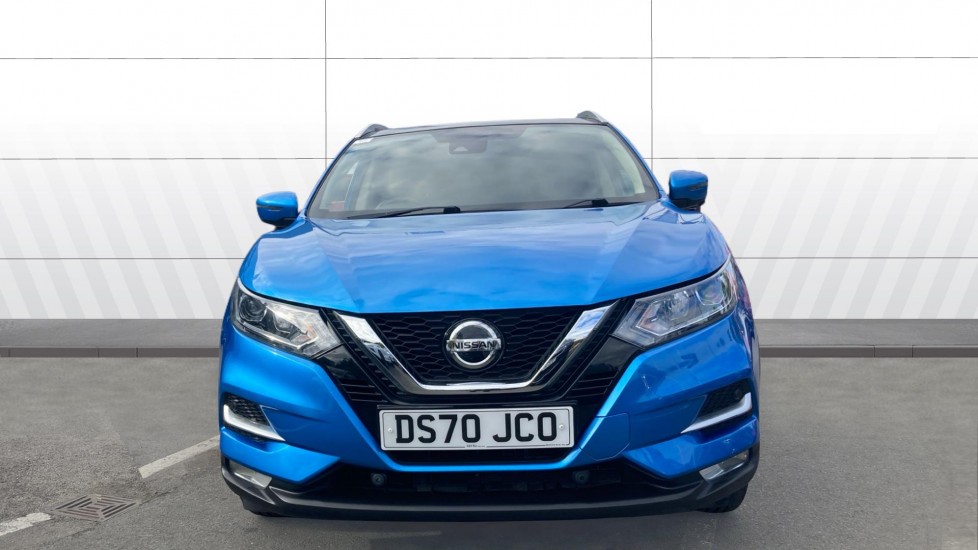 Nissan Qashqai 1.3 DiG-T N-Connecta 5dr [Glass Roof Pack] Petrol Hatchback - Image 3