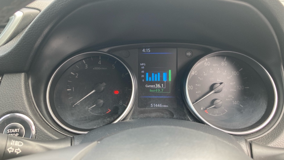Nissan Qashqai 1.3 DiG-T N-Connecta 5dr [Glass Roof Pack] Petrol Hatchback - Image 18