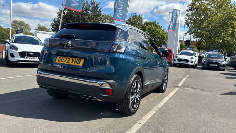 Peugeot 3008 1.6 Hybrid 225 GT Premium 5dr e-EAT8 Estate - Image 31