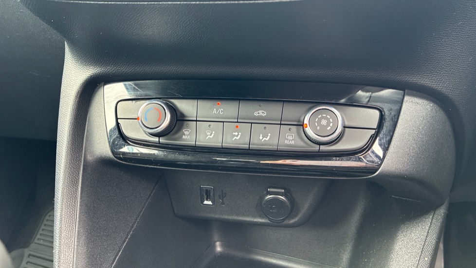 Vauxhall Corsa 1.2 Design 5dr Petrol Hatchback - Image 21