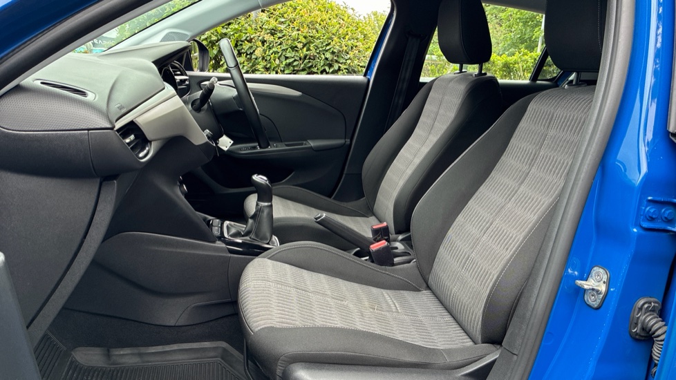Vauxhall Corsa 1.2 Design 5dr Petrol Hatchback - Image 28
