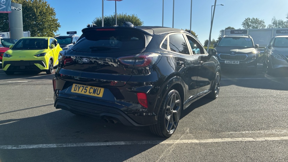 Ford Puma ST 1.0 EcoBoost Hybrid mHEV 170 ST 5dr DCT Petrol Hatchback - Image 24