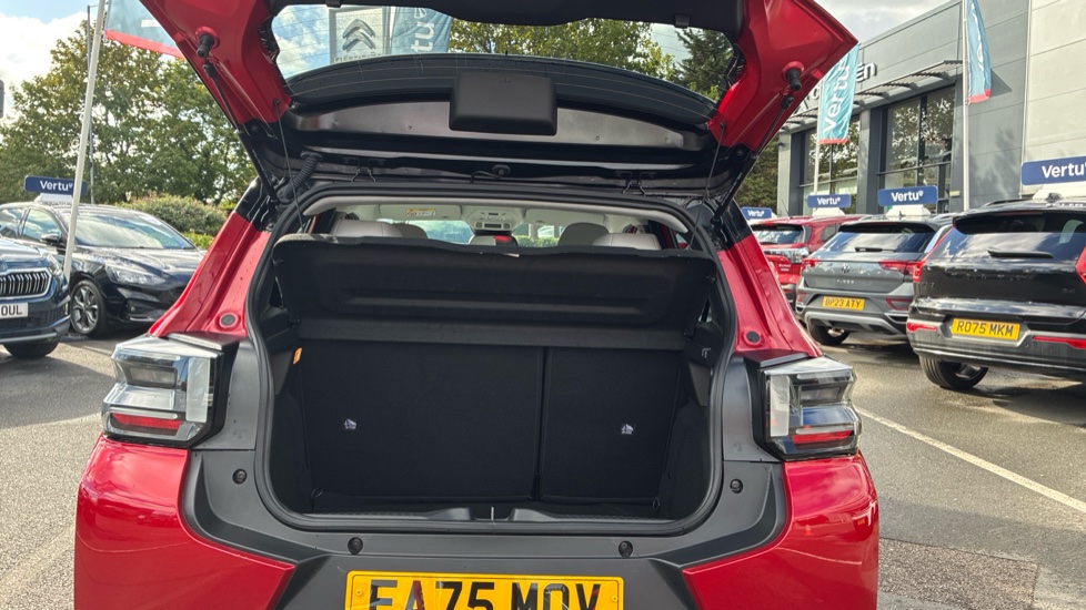 Citroen C3 1.2 Hybrid [110] Max 5dr e-DCS6 Petrol Hatchback - Image 4