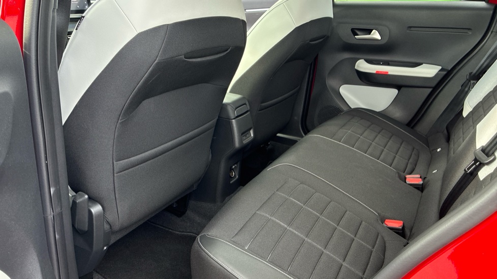 Citroen C3 1.2 Hybrid [110] Max 5dr e-DCS6 Petrol Hatchback - Image 16