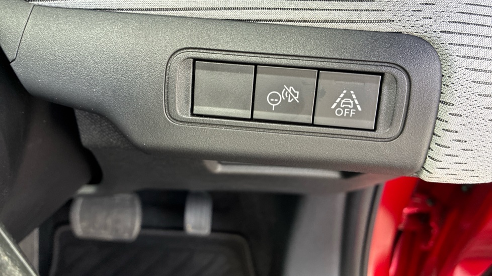 Citroen C3 1.2 Hybrid [110] Max 5dr e-DCS6 Petrol Hatchback - Image 31