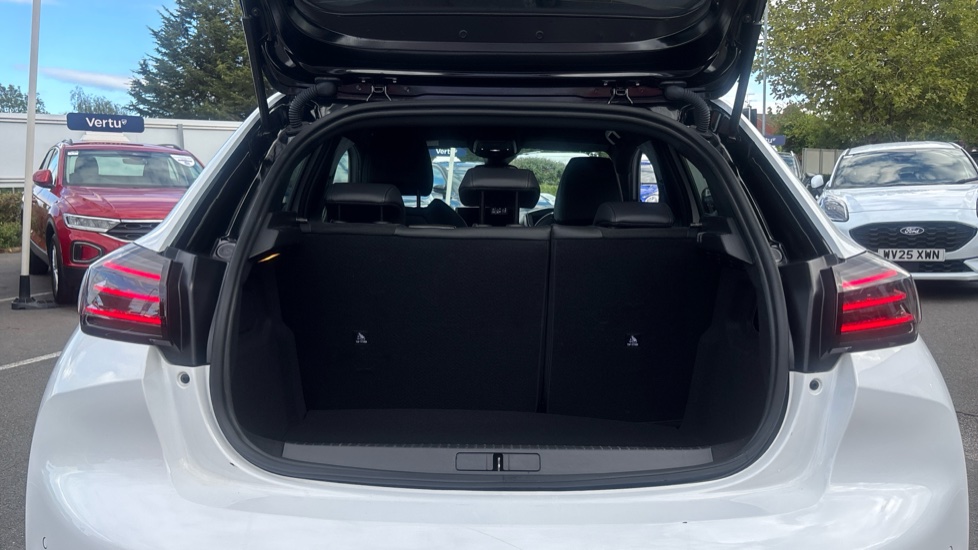 Peugeot 208 1.2 PureTech 100 GT 5dr Petrol Hatchback - Image 4