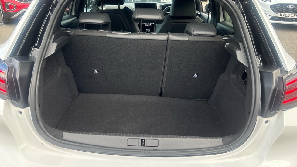 Peugeot 208 1.2 PureTech 100 GT 5dr Petrol Hatchback - Image 21