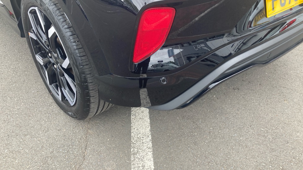 Ford Puma 1.0 EcoBoost Hybrid mHEV ST-Line X 5dr Petrol Hatchback - Image 23
