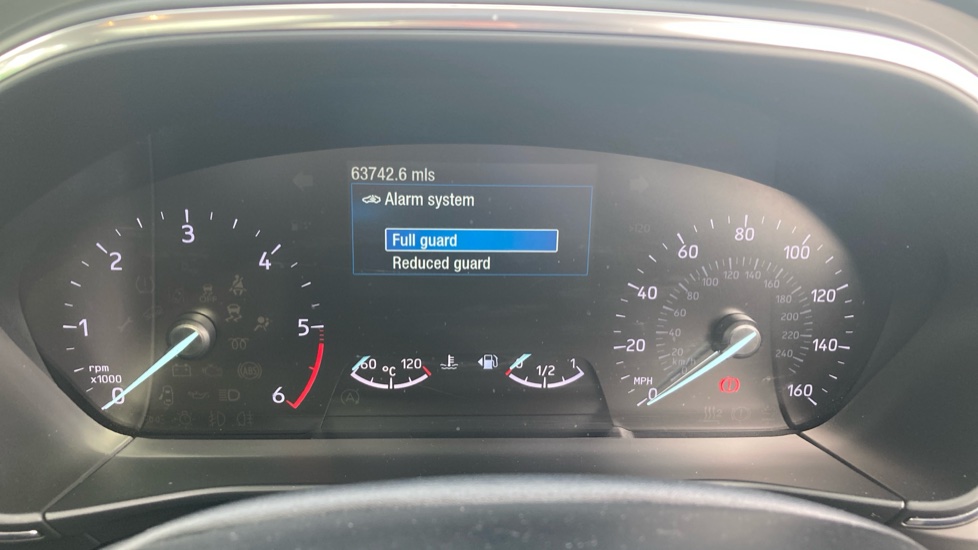 Ford Focus Vignale 1.5 EcoBlue 120 5dr Diesel Hatchback - Image 18