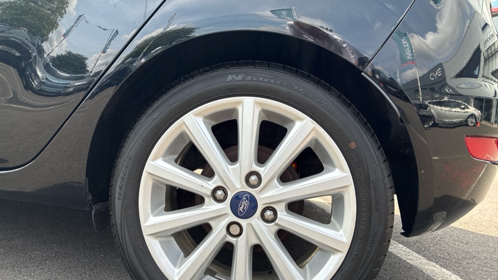 Ford Fiesta 1.0 EcoBoost Titanium 5dr Petrol Hatchback - Image 7