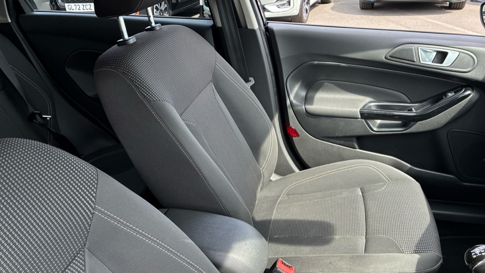 Ford Fiesta 1.0 EcoBoost Titanium 5dr Petrol Hatchback - Image 8
