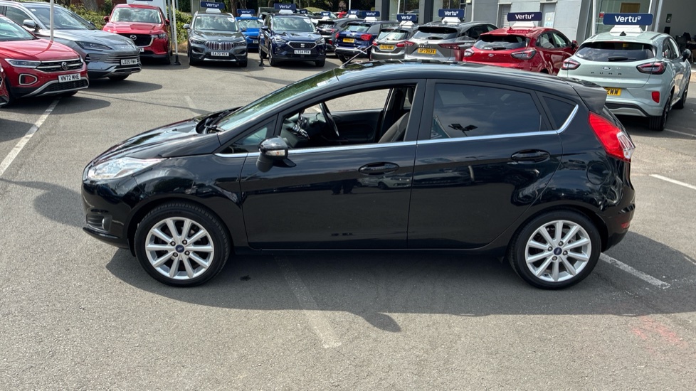 Ford Fiesta 1.0 EcoBoost Titanium 5dr Petrol Hatchback - Image 37
