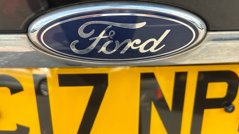 Ford Fiesta 1.0 EcoBoost Titanium 5dr Petrol Hatchback - Image 38