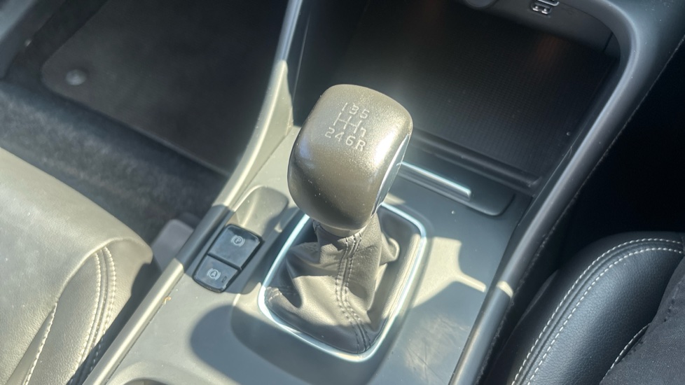 Volvo XC40 1.5 T3 [163] Inscription 5dr Petrol Estate - Image 13