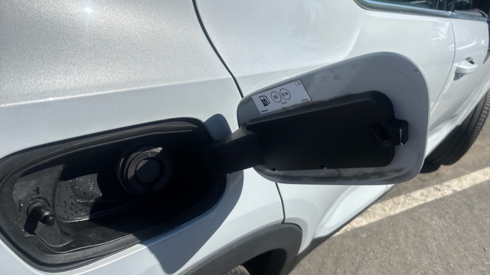 Volvo XC40 1.5 T3 [163] Inscription 5dr Petrol Estate - Image 39