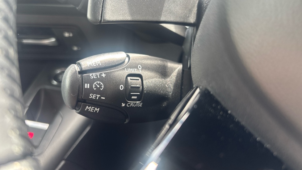 Citroen Berlingo 1.2 PureTech 130 Flair XTR XL 5dr EAT8 [7 seat] Petrol Estate - Image 29