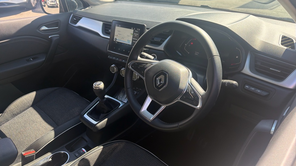 Renault Captur 1.0 TCE 90 Techno 5dr Petrol Hatchback - Image 11