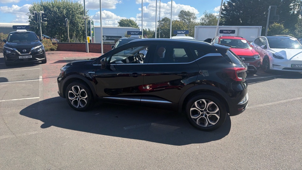 Renault Captur 1.0 TCE 90 Techno 5dr Petrol Hatchback - Image 21