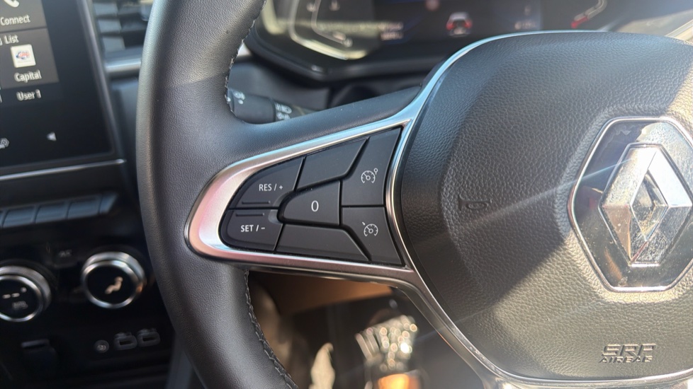Renault Captur 1.0 TCE 90 Techno 5dr Petrol Hatchback - Image 27