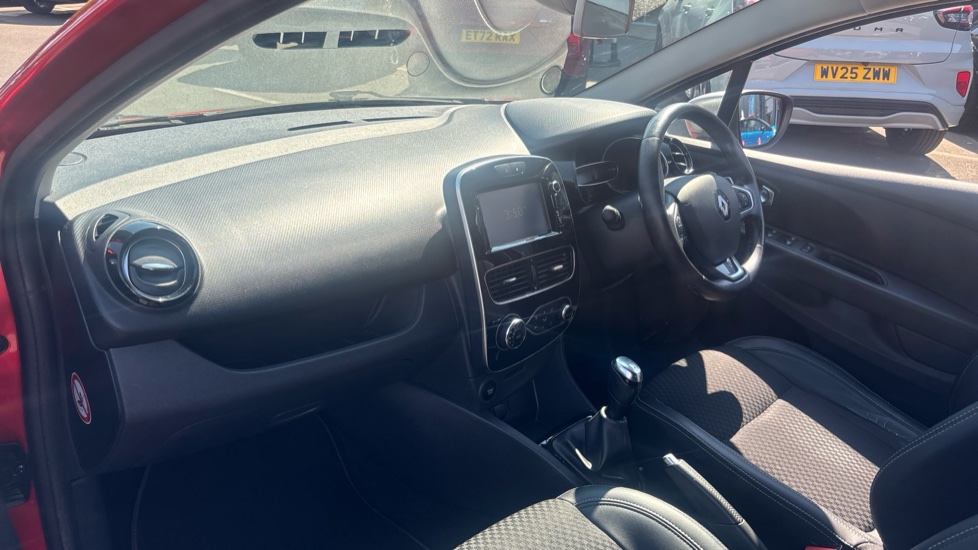 Renault Clio 0.9 TCE 90 GT Line 5dr Petrol Hatchback - Image 9