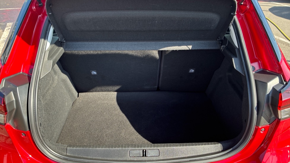 Vauxhall Corsa 1.2 Design 5dr Petrol Hatchback - Image 4