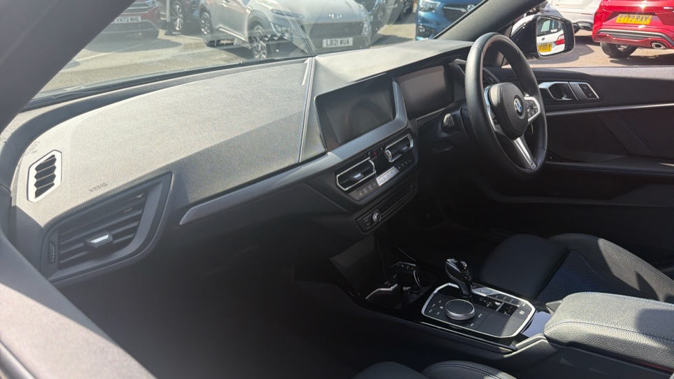 BMW 2 Series 218i [136] M Sport 4dr DCT Petrol Saloon - Image 9