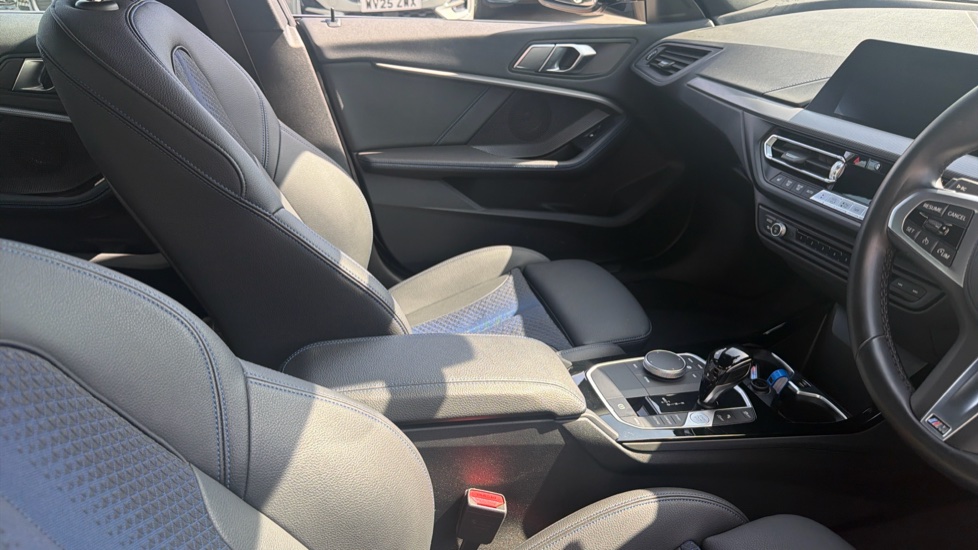 BMW 2 Series 218i [136] M Sport 4dr DCT Petrol Saloon - Image 14