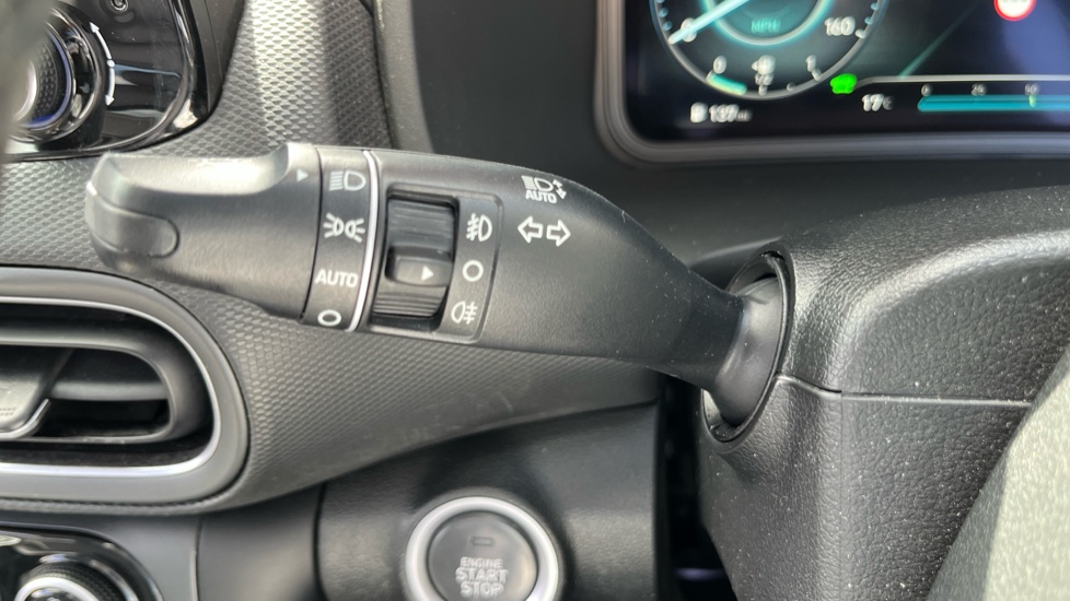 Hyundai KONA 1.6 GDi Hybrid Ultimate 5dr DCT Hybrid Hatchback - Image 33